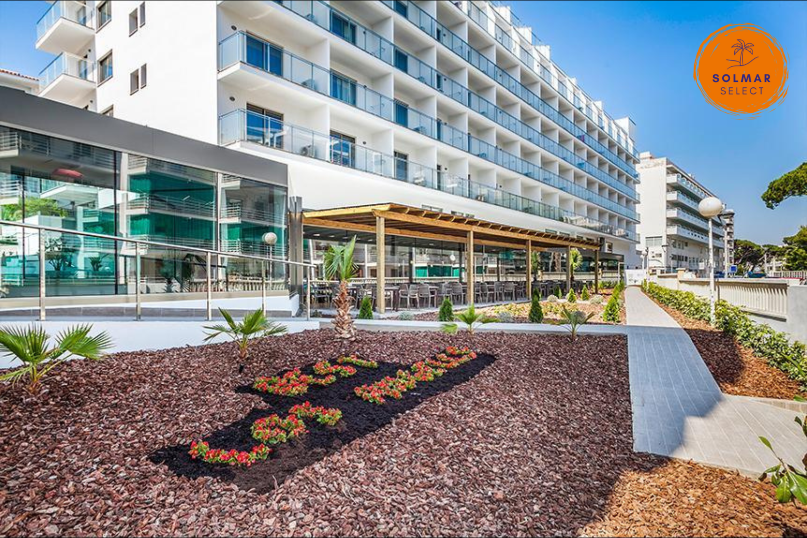 Ontdek luxe en comfort in het recent gerenoveerde 4-sterren familiehotel, Hotel Best Los Angeles, gelegen in het bruisende nieuwe centrum van Salou. Boek nu en beleef een onvergetelijke vakantie op slechts 150 meter van het strand! ????