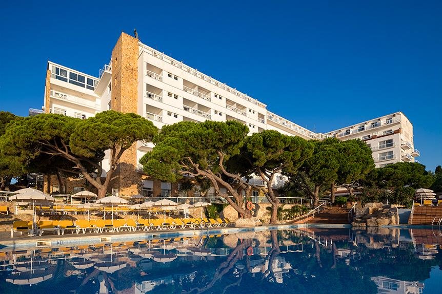 Rustig gelegen 4-sterrenhotel direct aan het strand