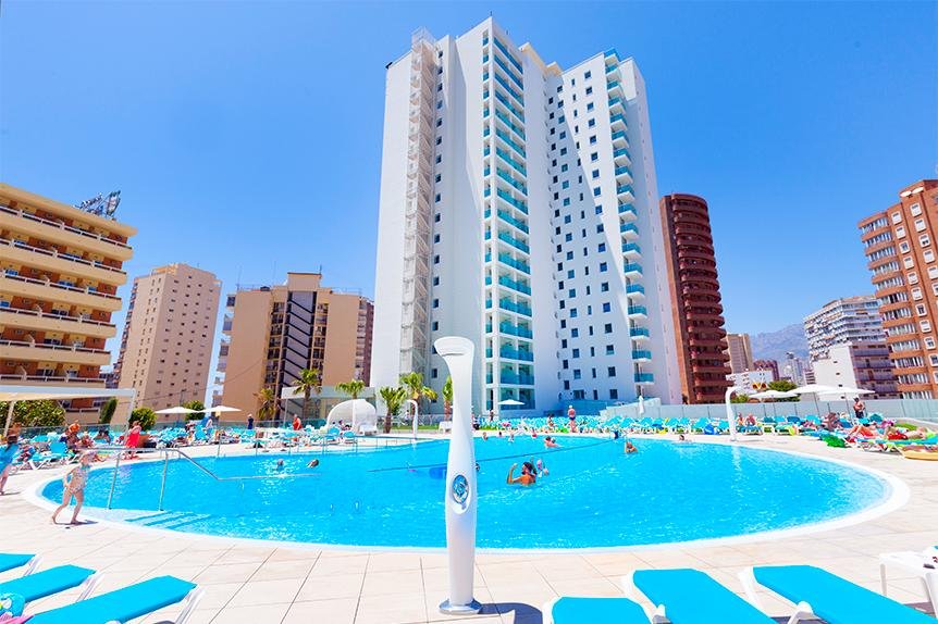 Modern hotel op slechts 100m van het strand