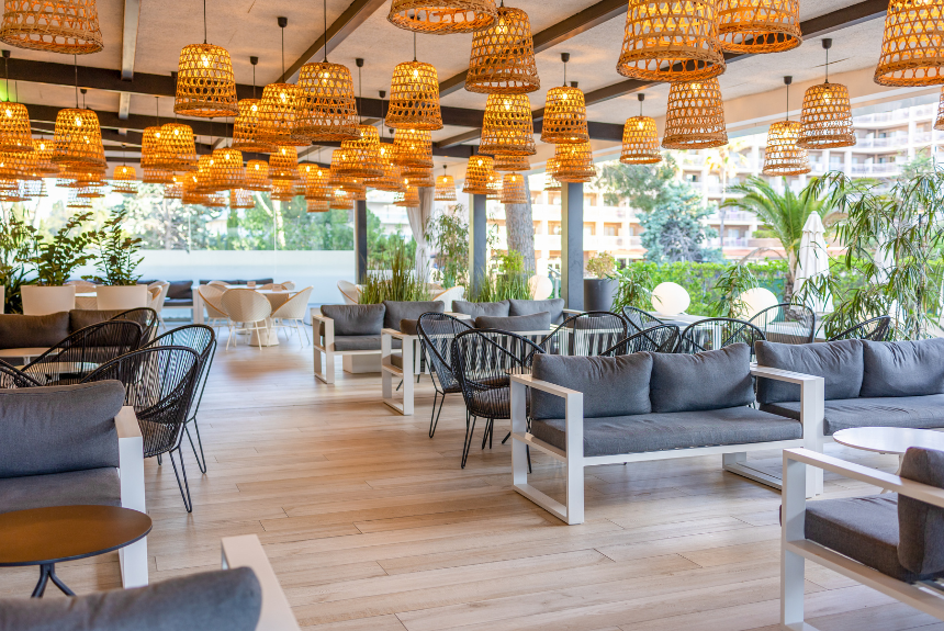 Salou: Zwembad, Spa & Animatie